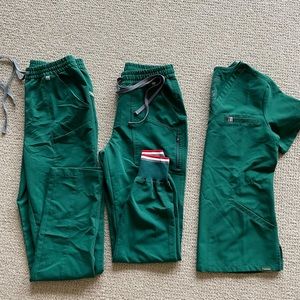 Mediclo green scrubs